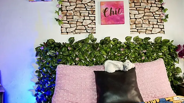 Cassie fletcher  online show from 03/08/25, 09:40