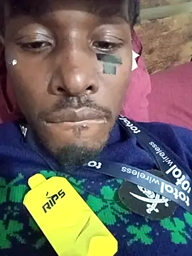 Snapshot of BlackD4uxo chatting on 10/17/25, 06:39 BlackD4uxo online show from 10/17/25, 06:39