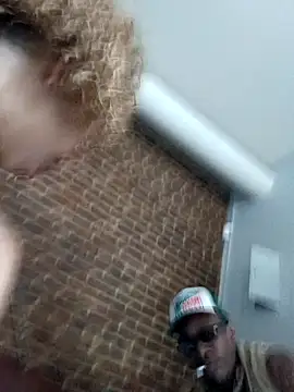 Snapshot of BlackD4uxo chatting on 04/05/26, 08:04 BlackD4uxo online show from 04/05/26, 08:04