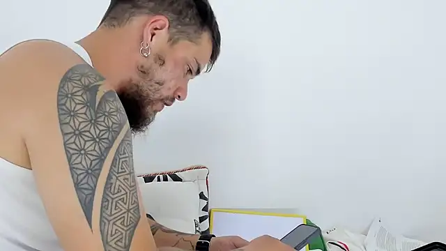 Beard xox online show from 04/29/26, 10:38