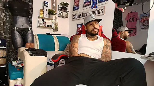 Leenar Key online show from 01/15/26, 09:56