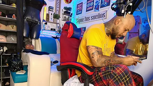 Leenar Key online show from 03/20/26, 02:40