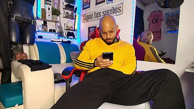 Leenar Key online show from 02/22/26, 10:06