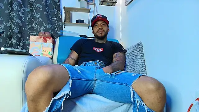 Snapshot of Leenar_Key chatting on 09/09/25, 10:57 Leenar Key online show from 09/09/25, 10:57