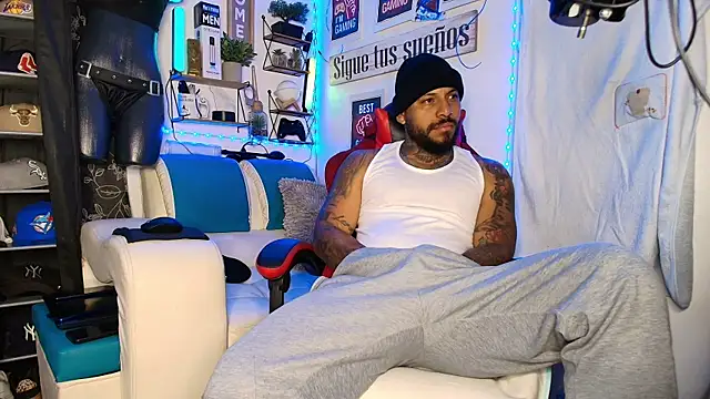 Leenar Key online show from 03/25/26, 10:36