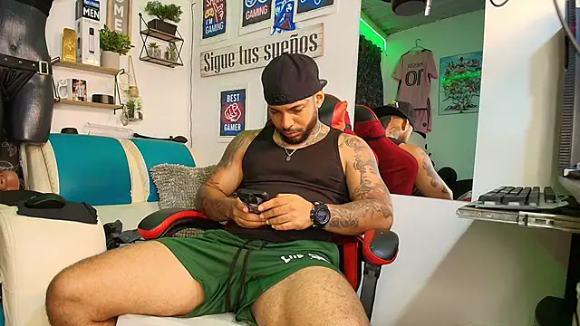 Leenar Key online show from 02/11/26, 12:43