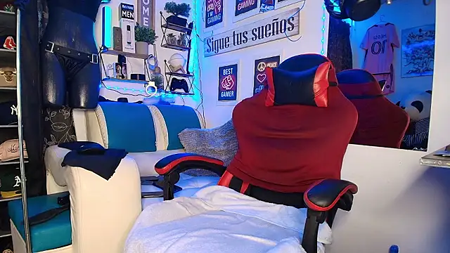 Leenar Key online show from 02/26/26, 01:00