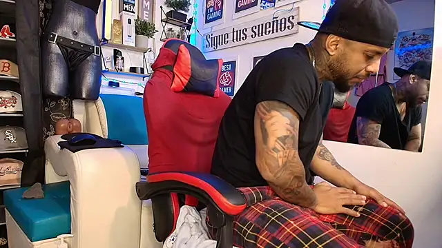 Leenar Key online show from 02/17/26, 09:50