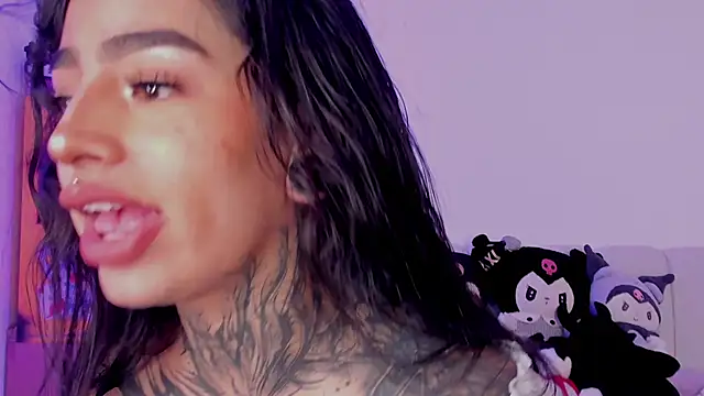 shadowcatt  online show from 11/05/25, 05:27