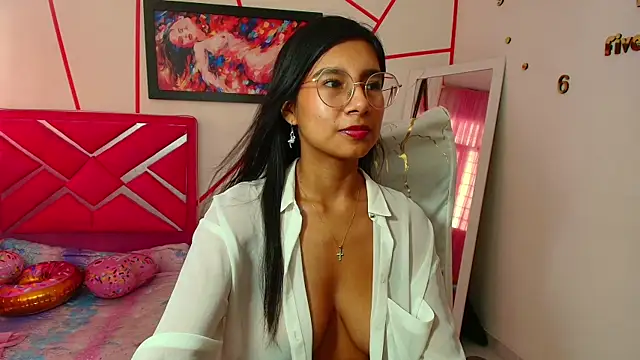 Snapshot of _Jessi29_ chatting on 03/21/25, 07:57  Jessi29  online show from 03/21/25, 07:57