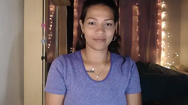 Snapshot of makennaa_ chatting on 09/11/25, 10:04 makennaa online show from 09/11/25, 10:04