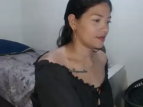 Snapshot of makennaa_ chatting on 01/19/25, 09:22 makennaa online show from 01/19/25, 09:22