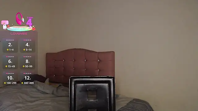 makennaa  online show from 12/01/25, 09:10