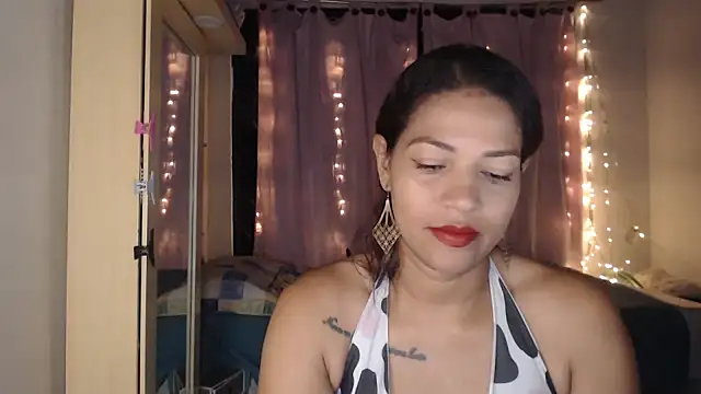 Snapshot of makennaa_ chatting on 09/10/25, 10:03 makennaa online show from 09/10/25, 10:03