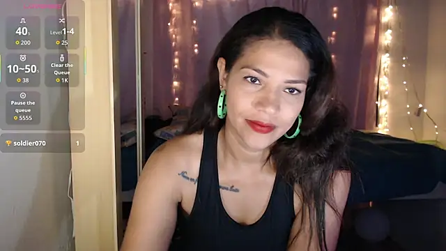 makennaa  online show from 10/24/25, 09:52