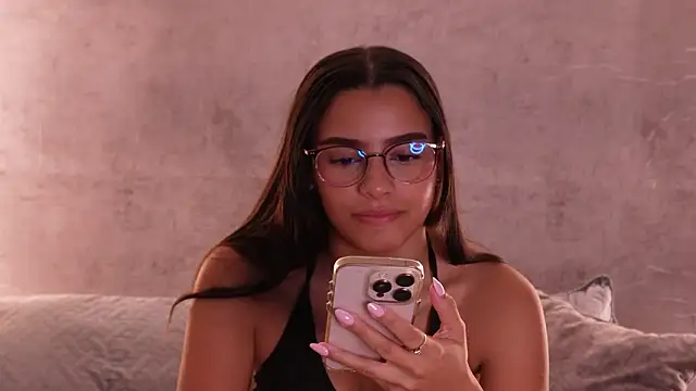 Nicky and Blake online show from 02/10/26, 03:00