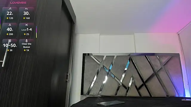 samaay07  online show from 11/27/25, 11:49