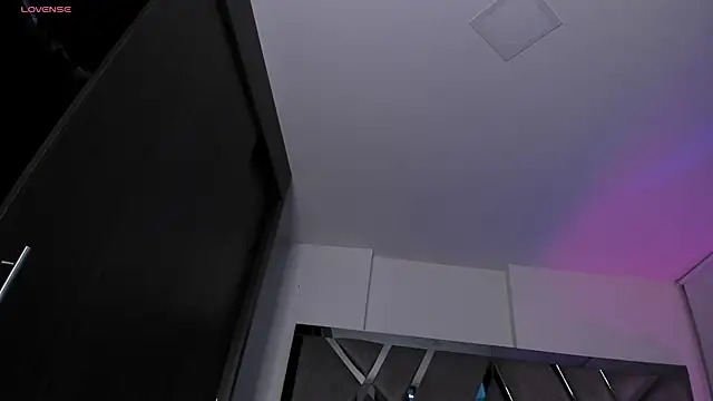 samaay07  online show from 10/20/25, 03:52