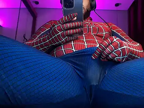 Ale Mineiro online show from 03/14/26, 05:13