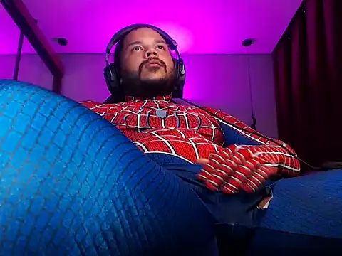 Ale Mineiro online show from 03/13/26, 04:01