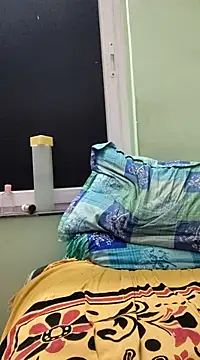 Snapshot of king_boy chatting on 02/18/25, 12:15 king boy online show from 02/18/25, 12:15