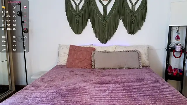 AliceMYs online show from 04/23/26, 10:00