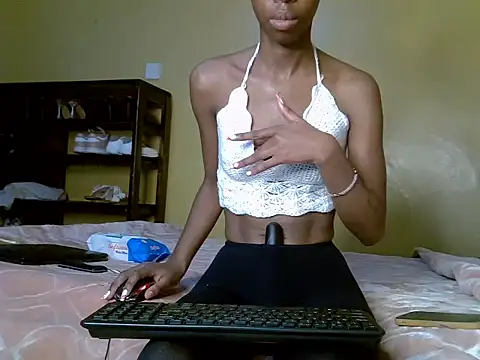 Little miss charming online show from 10/29/25, 09:08