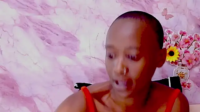 Snapshot of EbonyOlive69 chatting on 02/14/26, 05:24 EbonyOlive69 online show from 02/14/26, 05:24