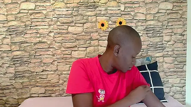 Snapshot of EbonyOlive69 chatting on 03/24/26, 06:08 EbonyOlive69 online show from 03/24/26, 06:08