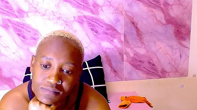 EbonyOlive69 online show from 10/17/25, 05:26