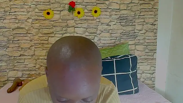 Snapshot of EbonyOlive69 chatting on 03/21/26, 08:46 EbonyOlive69 online show from 03/21/26, 08:46