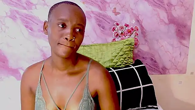 Snapshot of EbonyOlive69 chatting on 02/12/26, 05:23 EbonyOlive69 online show from 02/12/26, 05:23