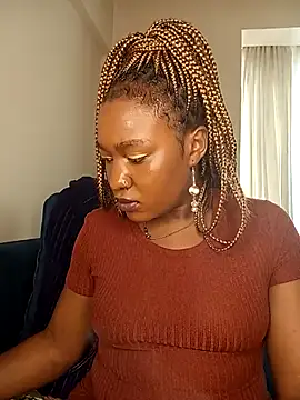 Pretty tiffany online show from 11/03/25, 12:20