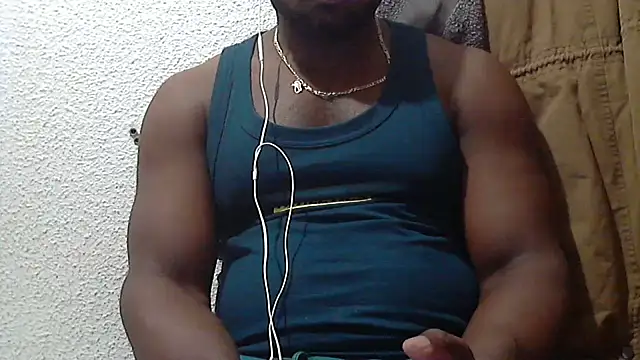 Snapshot of mmoiblack chatting on 09/23/25, 07:43 mmoiblack online show from 09/23/25, 07:43