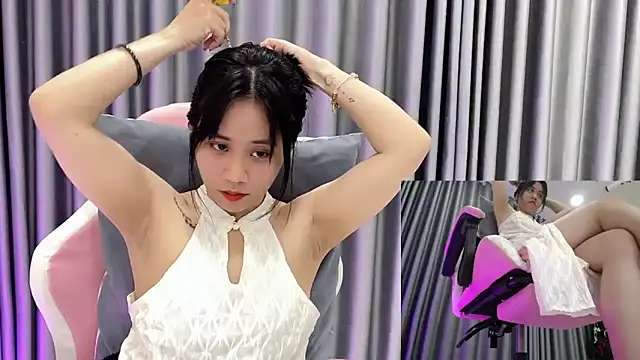 -rosiie- online show from 03/18/25, 02:29