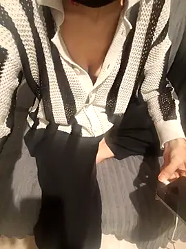 xaleyna36 online show from 09/25/25, 08:15