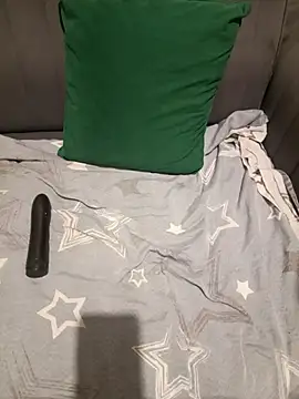 xaleyna36 online show from 09/19/25, 08:13