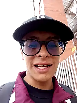 Snapshot of Cuervo_maniaco chatting on 12/12/24, 04:32 Cuervo maniaco online show from 12/12/24, 04:32