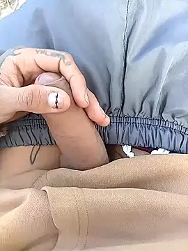 Snapshot of Cuervo_maniaco chatting on 12/17/24, 03:38 Cuervo maniaco online show from 12/17/24, 03:38