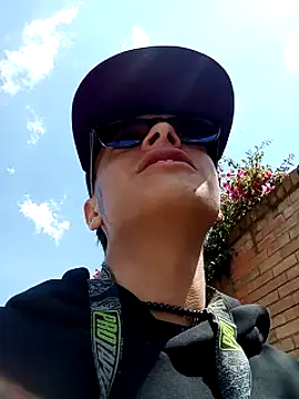 Snapshot of Cuervo_maniaco chatting on 01/12/25, 05:11 Cuervo maniaco online show from 01/12/25, 05:11