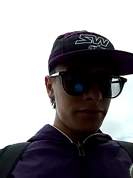 Snapshot of Cuervo_maniaco chatting on 01/05/25, 05:51 Cuervo maniaco online show from 01/05/25, 05:51