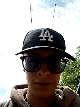 Snapshot of Cuervo_maniaco chatting on 03/18/25, 03:01 Cuervo maniaco online show from 03/18/25, 03:01