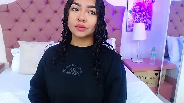 VictoriaBlakee online show from 03/21/25, 11:44