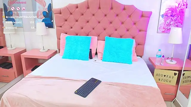 VictoriaBlakee online show from 03/06/25, 06:05