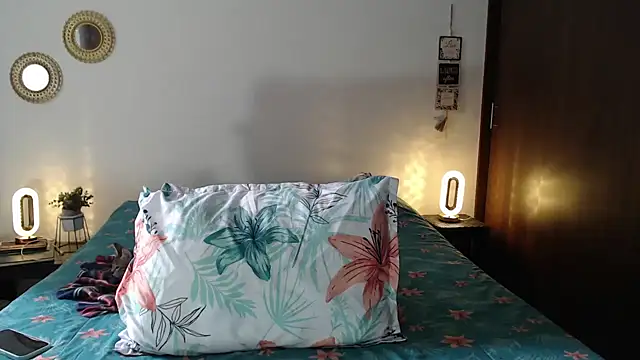 TatianaMonteross online show from 09/26/25, 08:59