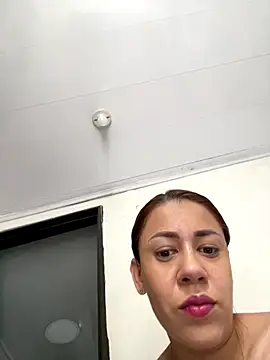 AnnbellaRosse online show from 09/25/25, 06:47