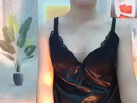 Snapshot of Jikey98 chatting on 11/20/25, 12:33 Jikey98 online show from 11/20/25, 12:33