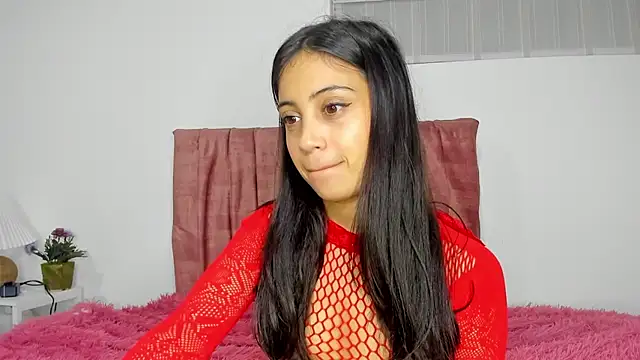 isabela parissi online show from 03/10/26, 02:54