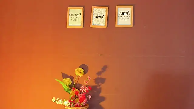 wini fer online show from 11/18/25, 12:19