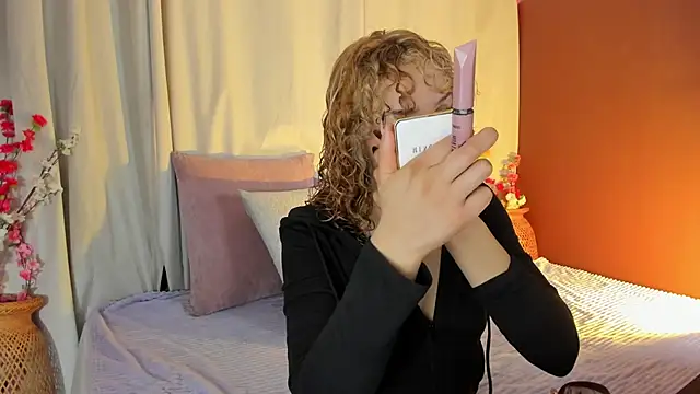 wini fer online show from 11/11/25, 12:33